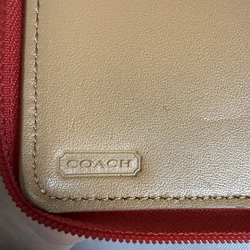 Coach Vintage Red Leather Silver Turnlock Wallet ID Card Holder Phone Case New